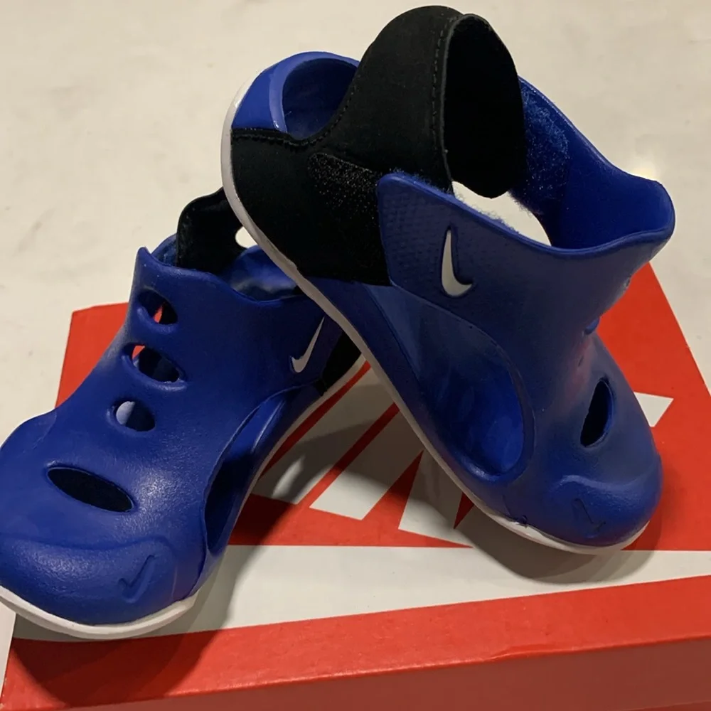 Nike Kids Sunray Protect Blue Shoe/Sandals Sz 8 NEW W/box Royal blue White Black
